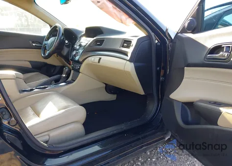 2015 Acura Ilx 2.0L z USA, uszkodzony, nr VIN 19VDE1F59FE009333